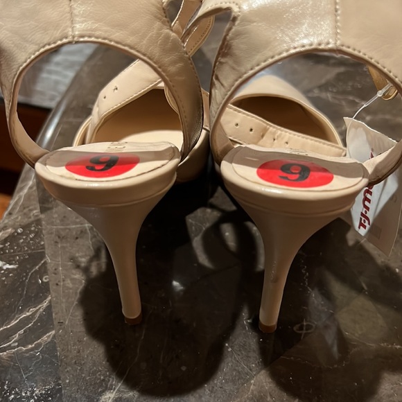 Nine West heels - Picture 2 of 3